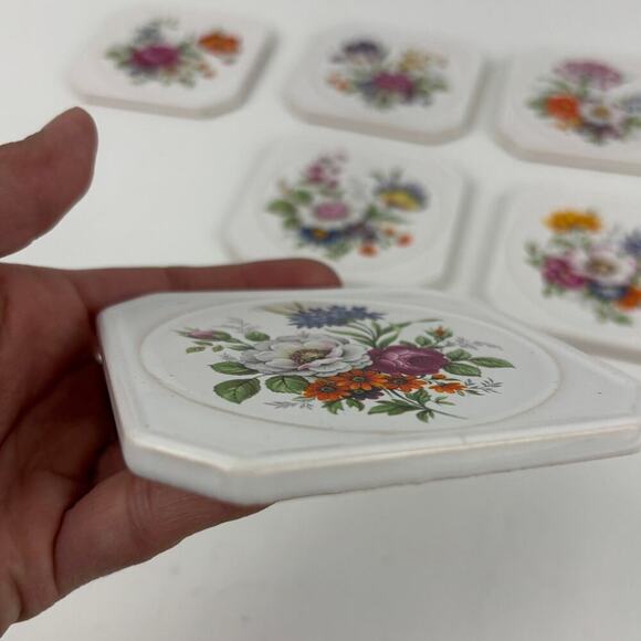 VTG Set of 6 Ceramic Coasters White with Various Floral Pattern 3.5" Cork Back - Picture 6 of 8